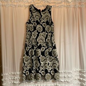 Beautiful cocktail dress!